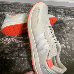 Brand new Adidas. Wish they fit me!